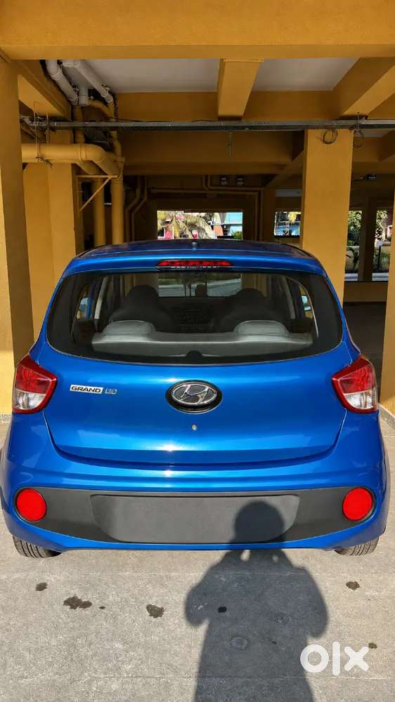 Hyundai I10 Gls Petrol 2018 1 St Owner.all Pepars Clear