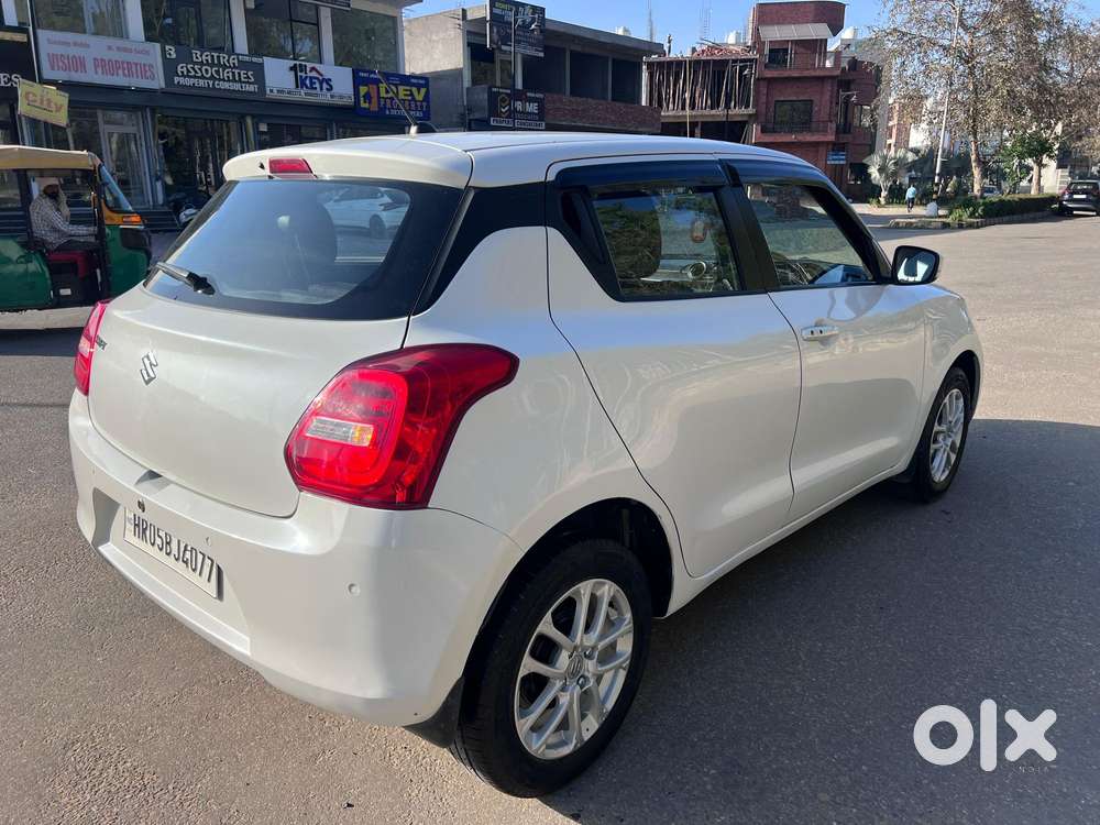 Maruti Suzuki Swift 1.3 Zxi, 2023, Petrol