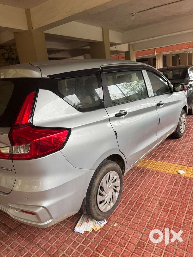 Maruti Suzuki Ertiga 2023 Petrol 23000km Driven Excellent Condition