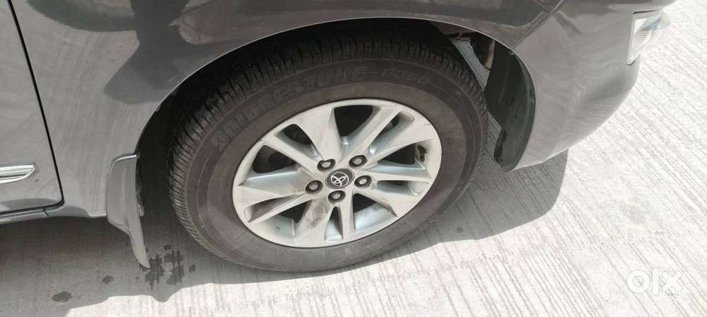 Toyota Innova Crysta 2.7 Gx Mt 8s, 2017, Diesel