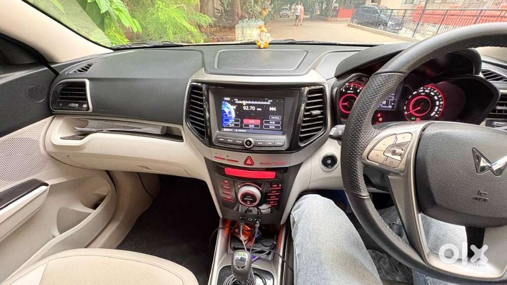 2022 Xuv300 W8(o) Amt  13k Km  1st Owner  Top Model