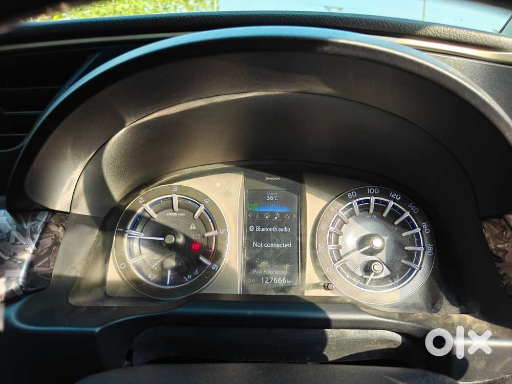 Toyota Innova Crysta 2.4 Zx Mt, 2017, Diesel