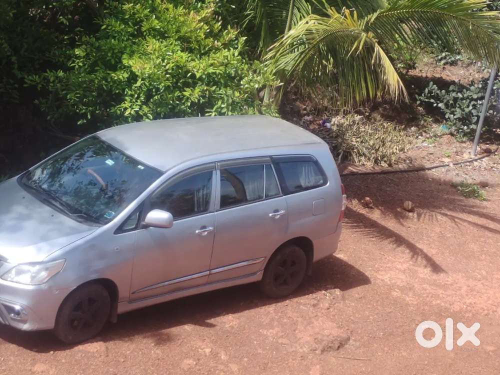 Toyota Innova 2015 Diesel 375000 Km Driven