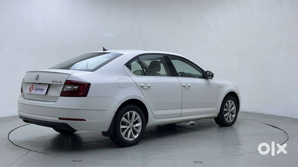 Skoda Octavia 2.0 L K Tsi At, 2018, Petrol
