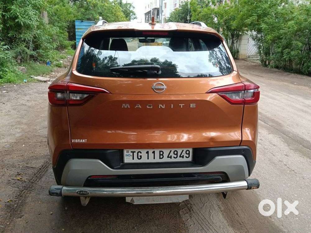 Nissan Magnite N-connecta Mt, 2025, Petrol