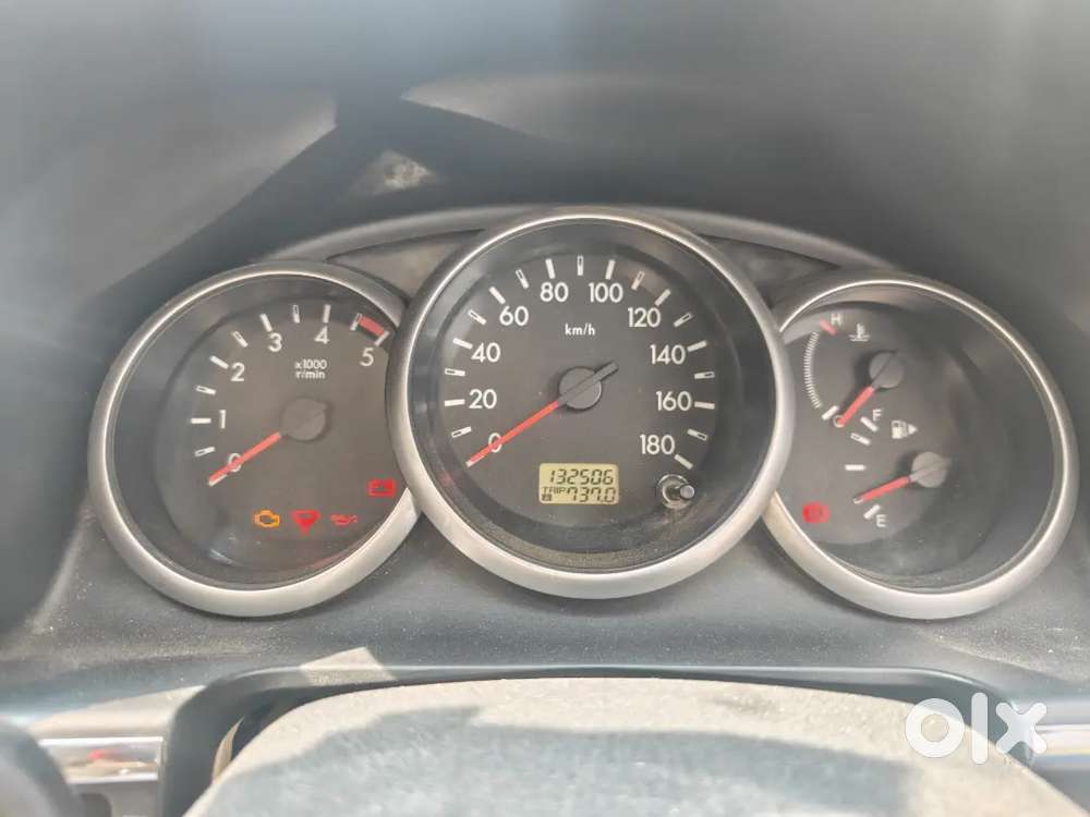 Ford Endeavour 2.5 Mt 2013 Diesel Second Owner