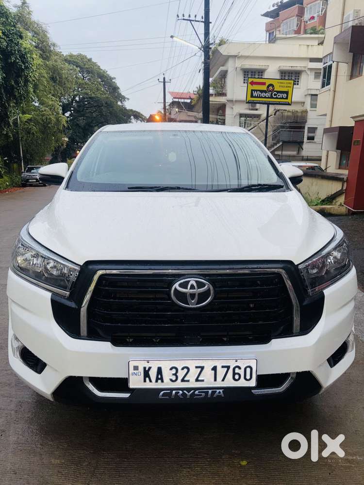 Toyota Innova Crysta 2.4 G Mt, 2022, Diesel