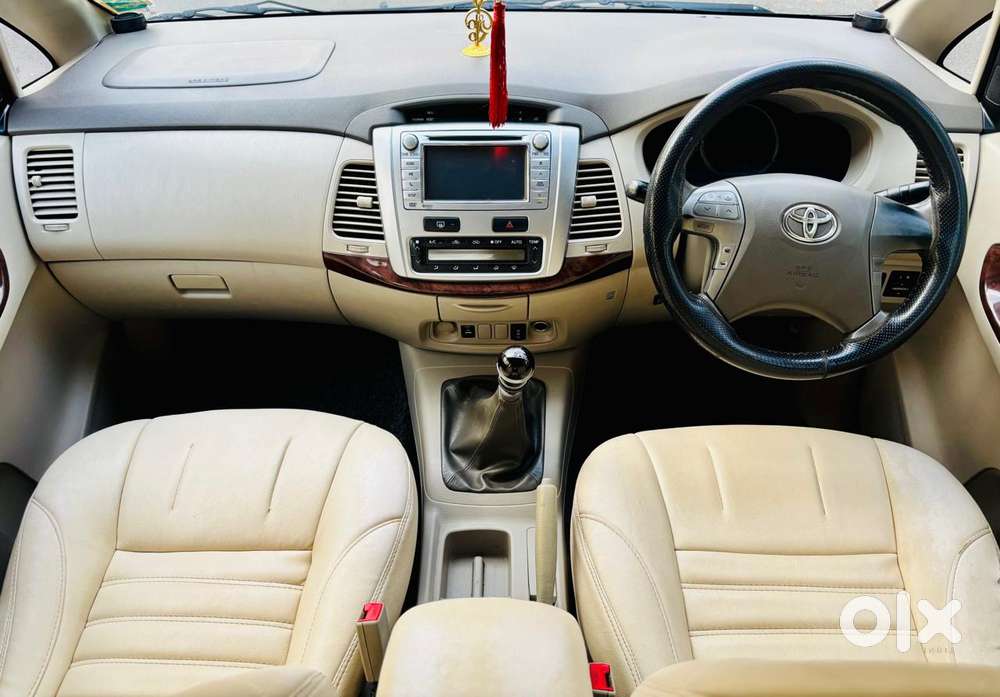 Toyota Innova 2.5 V 7 Str, 2012, Diesel