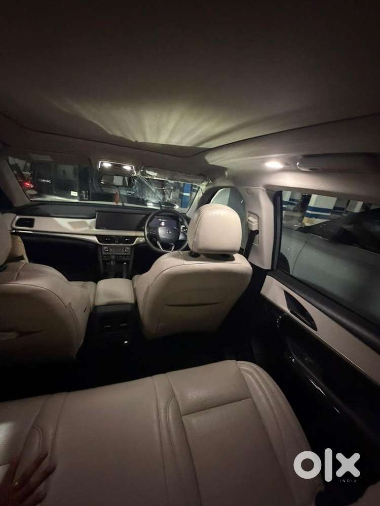 2022 Mahindra Xuv700 Ax5l Diesel