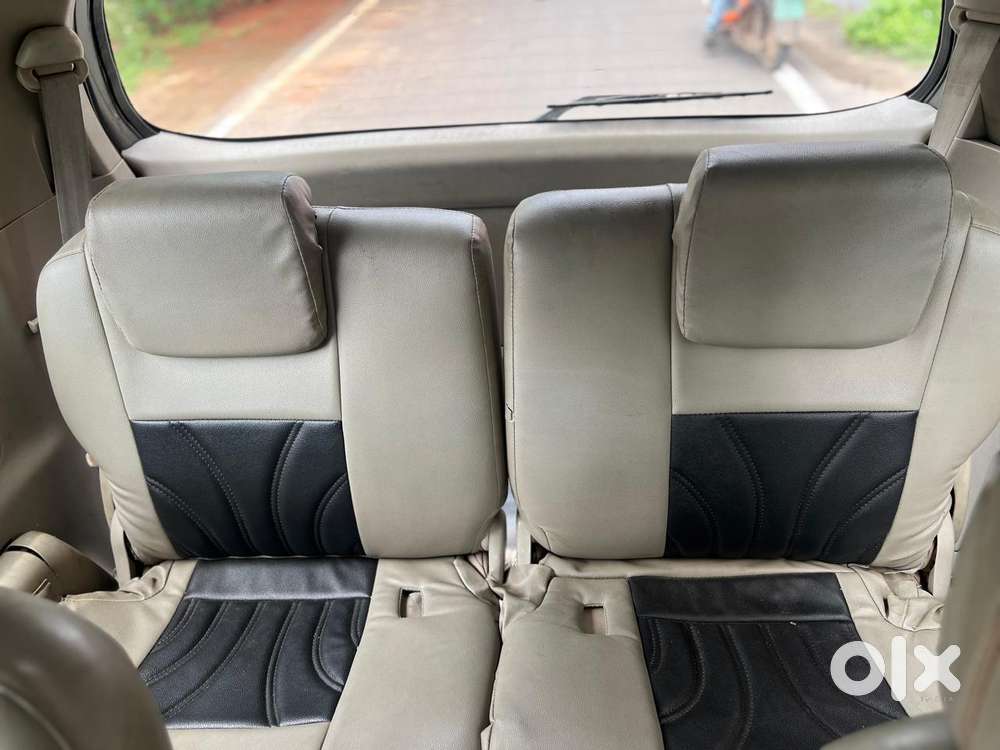 Toyota Innova 2.5 V Diesel 7-seater, 2009, Diesel