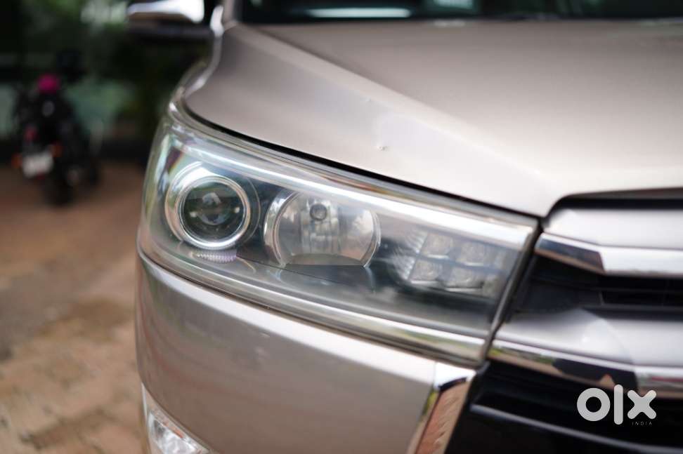 Toyota Innova Crysta 2.8z Automatic, 2017, Diesel
