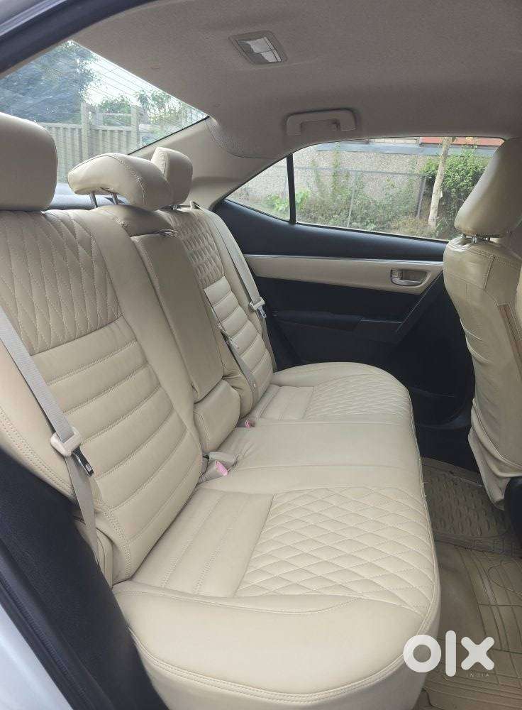 Toyota Corolla Altis G At, 2014, Petrol