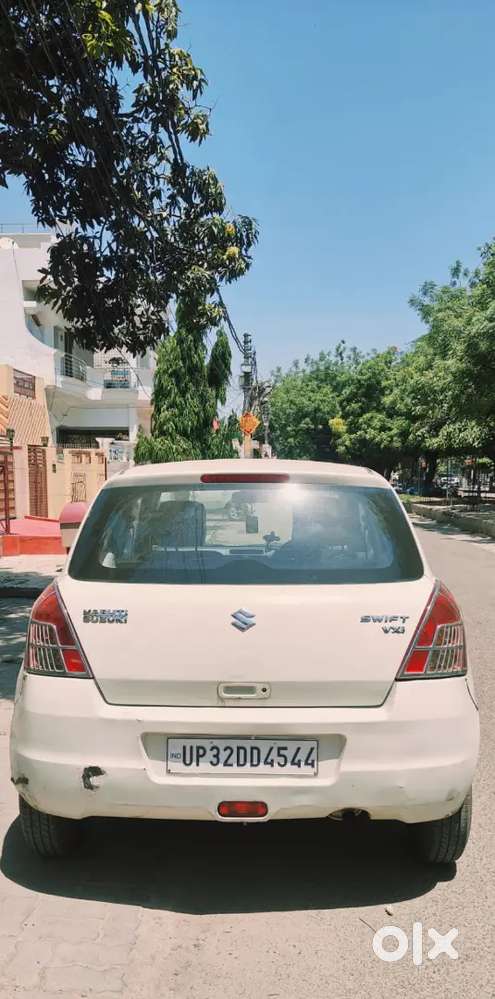 Maruti Suzuki Swift 2010 Petrol 81700 Km Driven