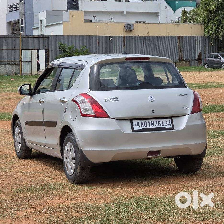 Maruti Suzuki Swift Vxi Abs Bsiv, 2012, Petrol