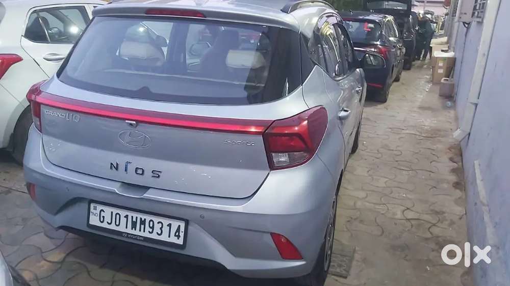 Hyundai Grand I10 Sportz 1.2 – For Sale
• Only 6,800 Km Driven