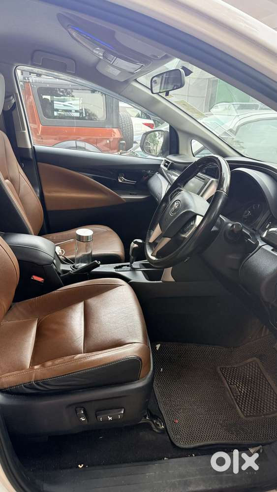 Toyota Innova Crysta 2.8 Zx At 7 Seater, 2018, Diesel