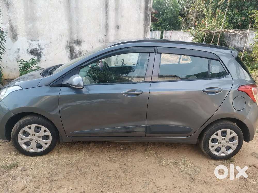 Hyundai Grand I10 2015 Petrol 87800 Km Driven