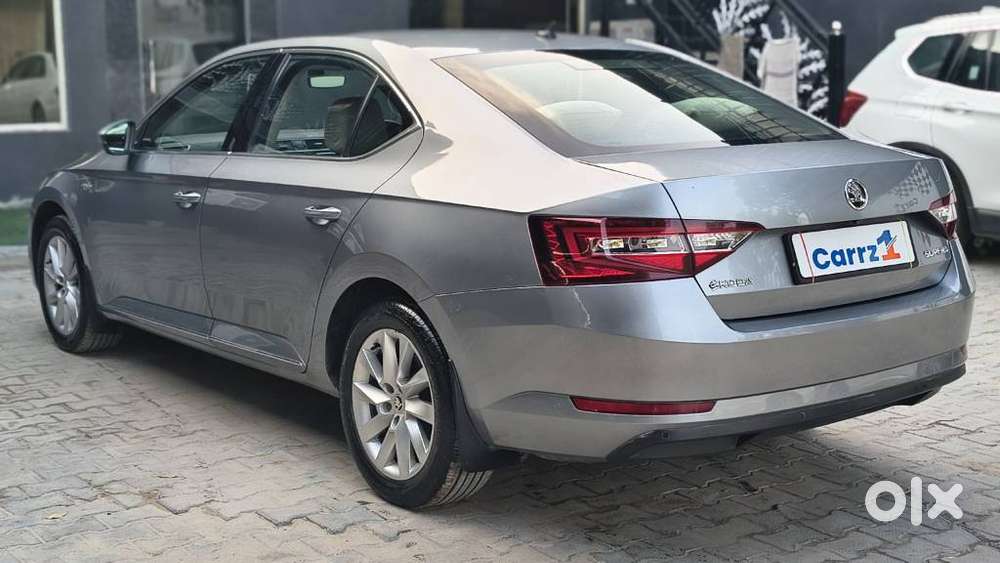 Skoda Superb 2.0 Tsi At L&k, 2020, Petrol