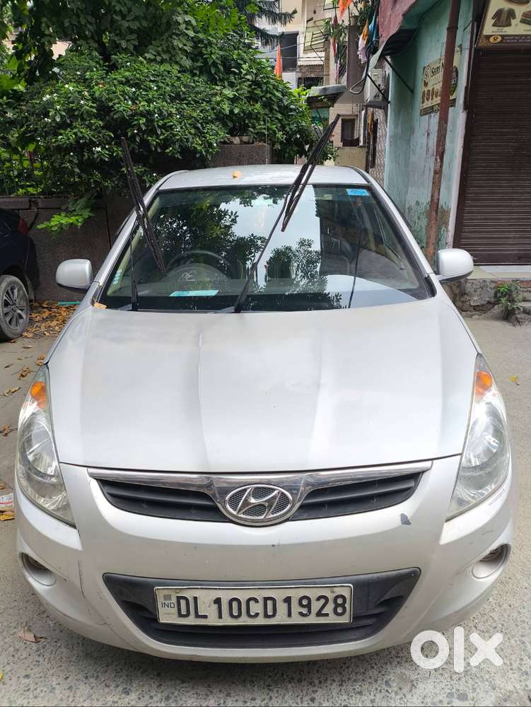Hyundai I20 Dec 2011 Petrol - Excellent Condition