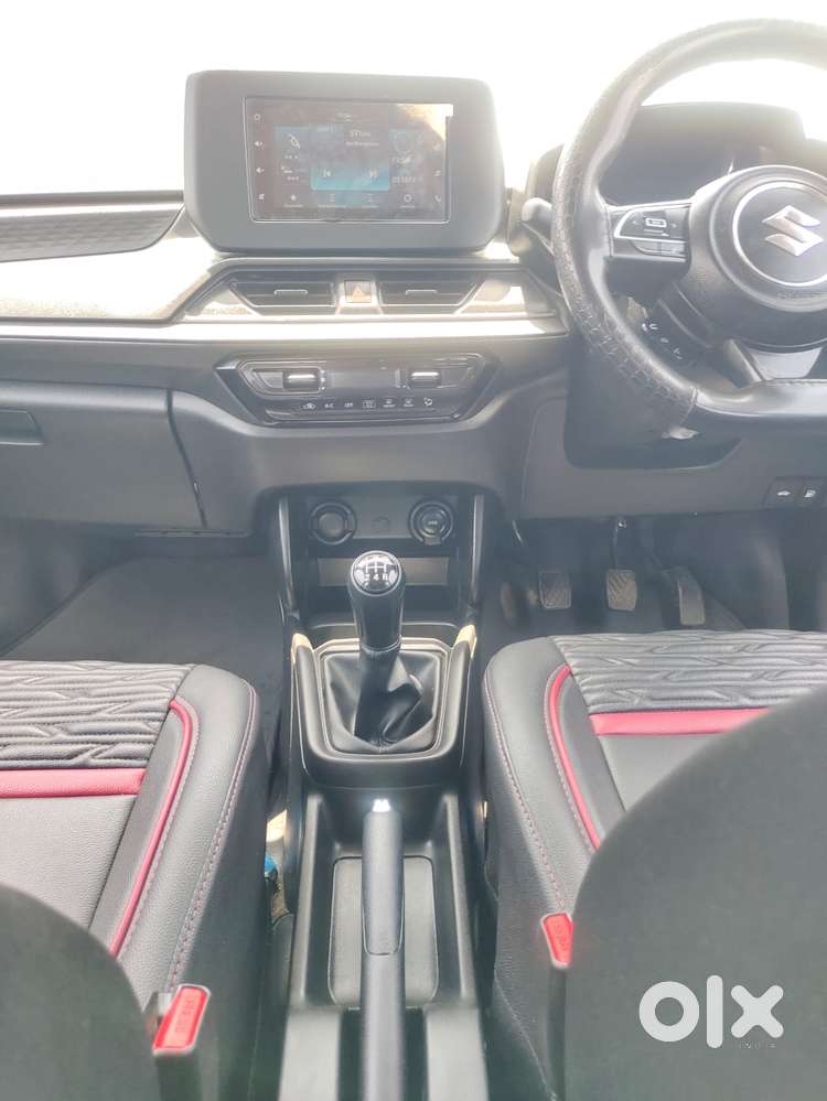 Maruti Suzuki Swift Vxi + Manual, 2025, Petrol