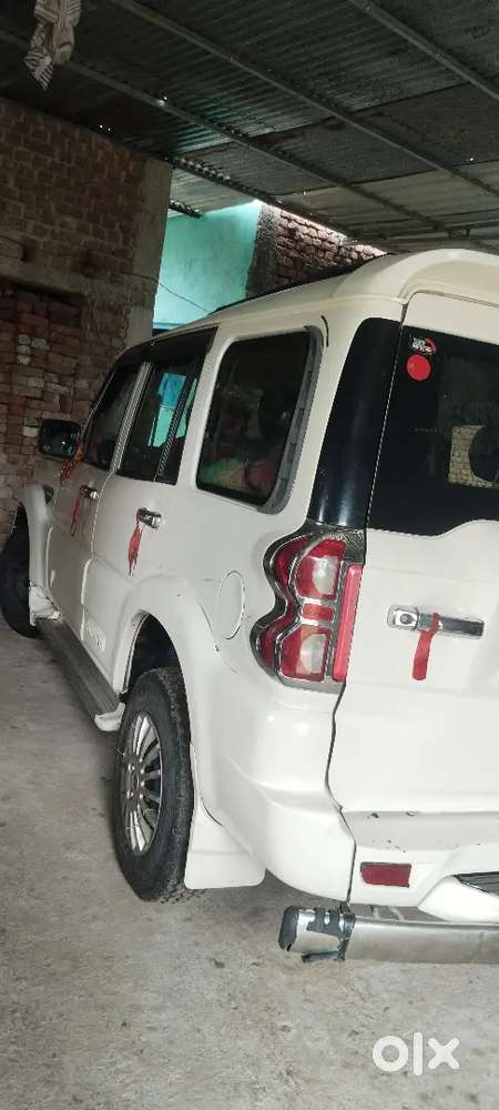 Scorpio S3 9 Sitter
