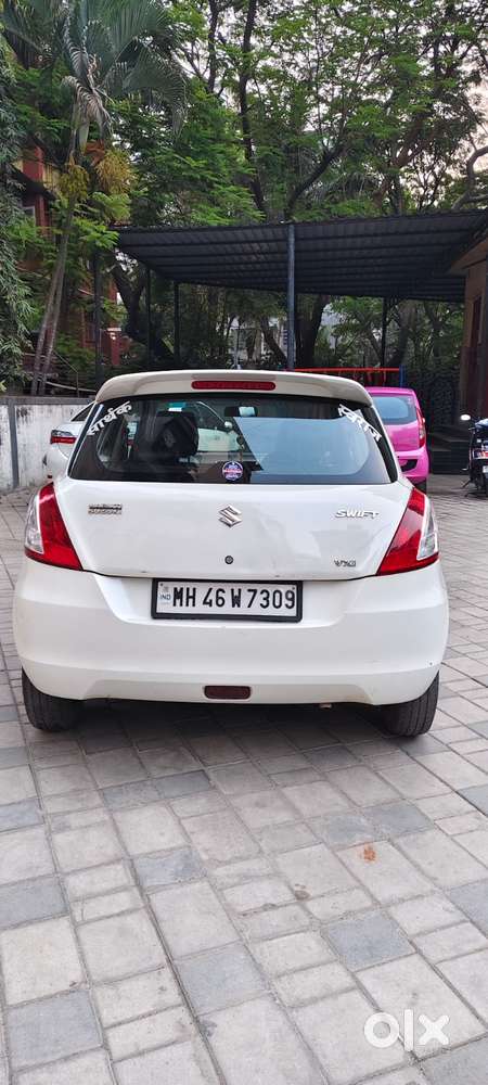 Maruti Suzuki Swift Vxi Abs Bsiv, 2013, Petrol
