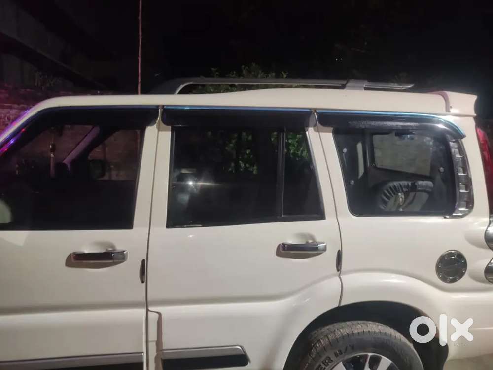 Mahindra Vision S Sub-4metre Suv 2018 Diesel 68600 Km Driven