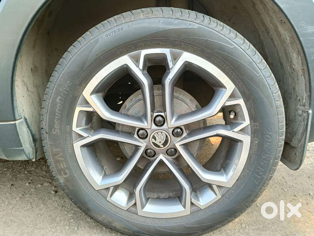 Skoda Kushaq 1.0 Tsi Style At, 2022, Petrol