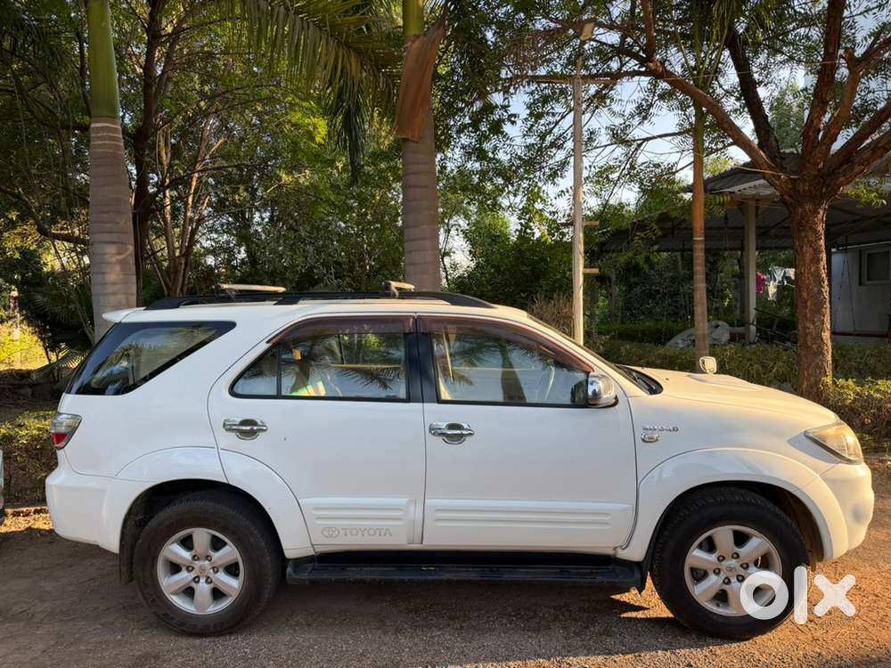 Toyota Fortuner 2009 Diesel Well Maintained