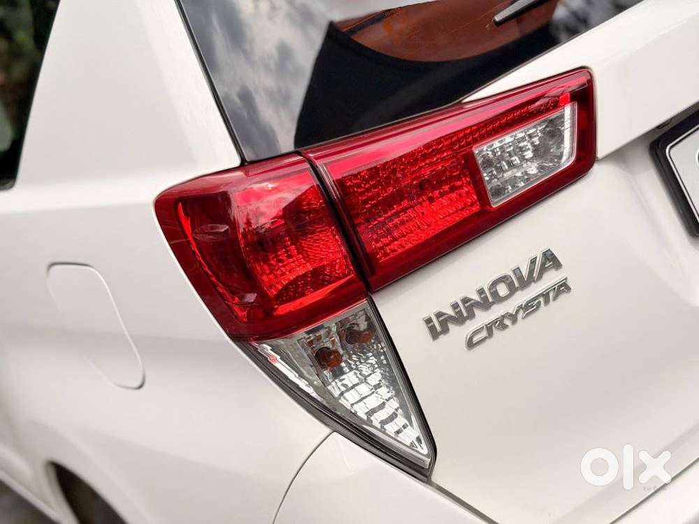 Toyota Innova Crysta 2.4 Vx Mt 8s, 2017, Diesel