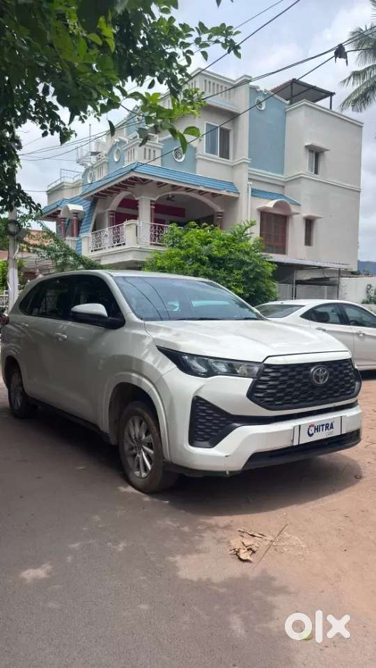 Toyota Innova Hycross 2.0 Gx 8 Str, 2024, Petrol