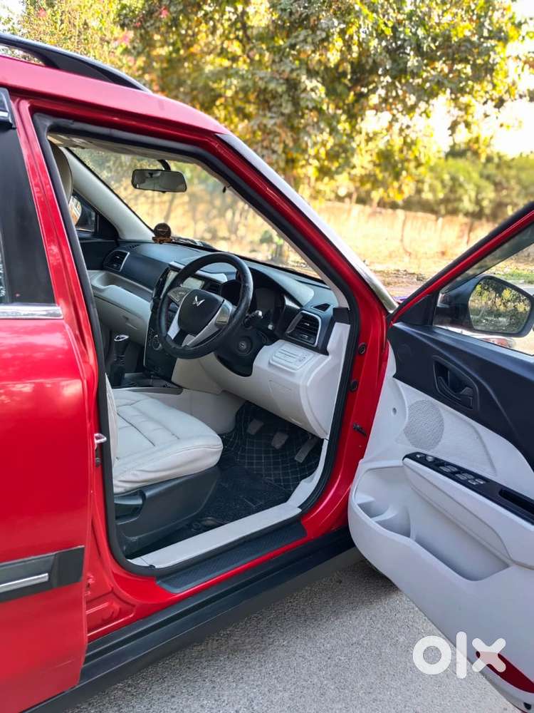 Mahindra Xuv300 W6, 2023, Petrol