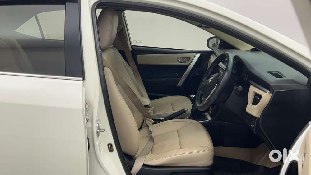Toyota Corolla Altis 1.8 G, 2016, Petrol