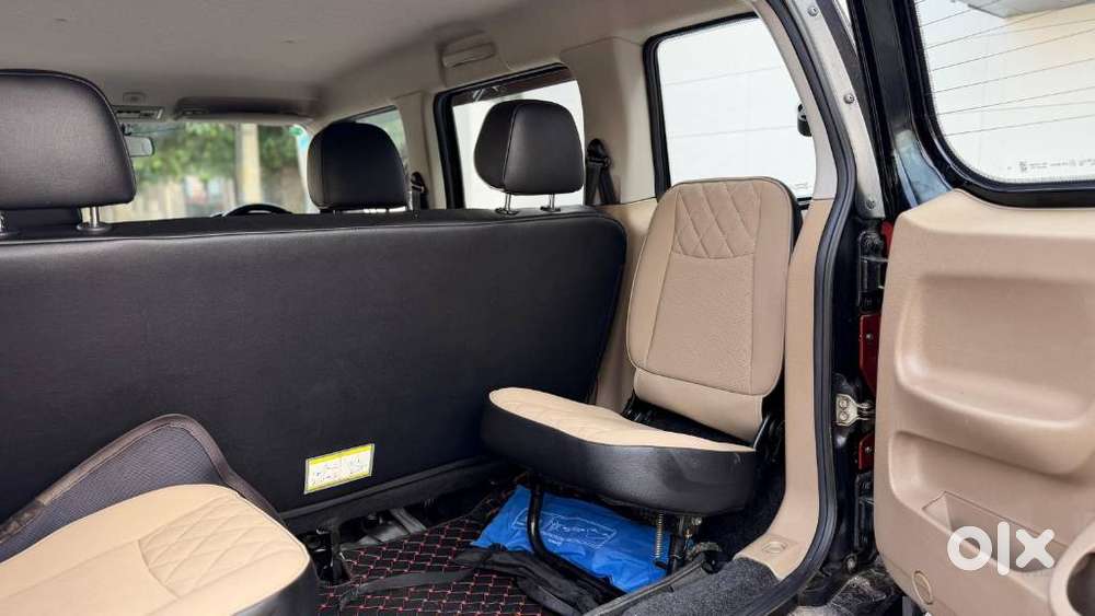 Mahindra Tuv 300 T10, 2018, Diesel