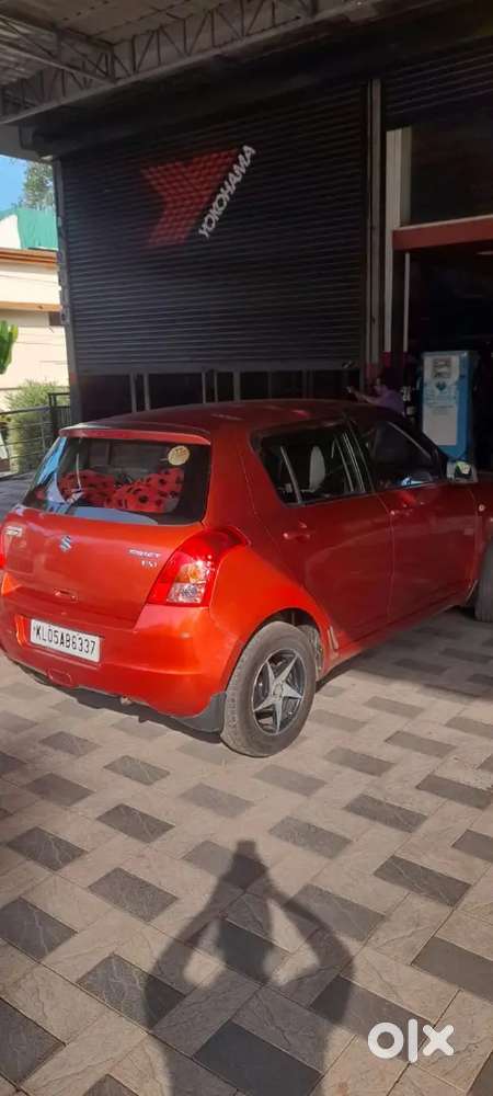 Maruti Suzuki Swift 2010 Petrol 73000 Km Driven