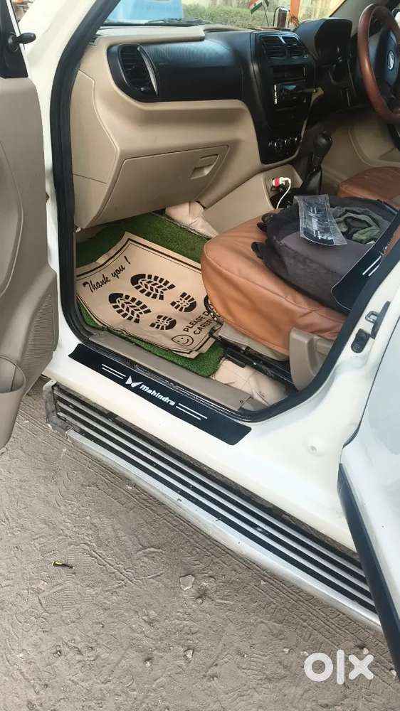 Mahindra Tuv 300 2018