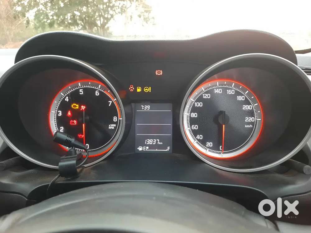 Maruti Suzuki Swift 2024 Petrol 13500 Km Driven
