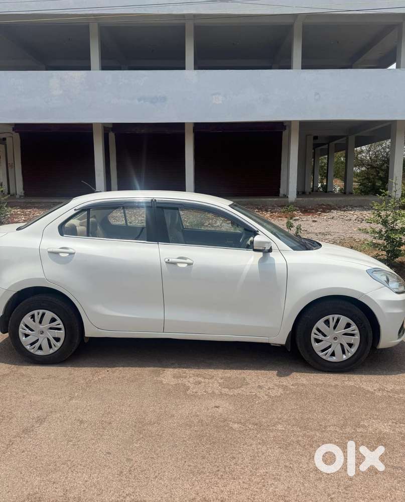 Maruti Suzuki Dzire 1.2 Vxi, 2021, Petrol