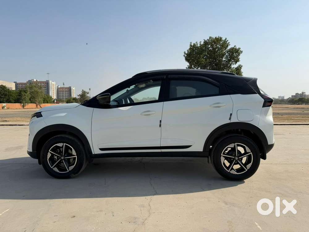 Tata Nexon Creative Plus 1.2 Revotron Petrol 7dca, 2025, Petrol