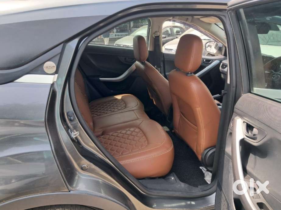 Tata Nexon 1.5 Revotorq Xm (s), 2020, Petrol