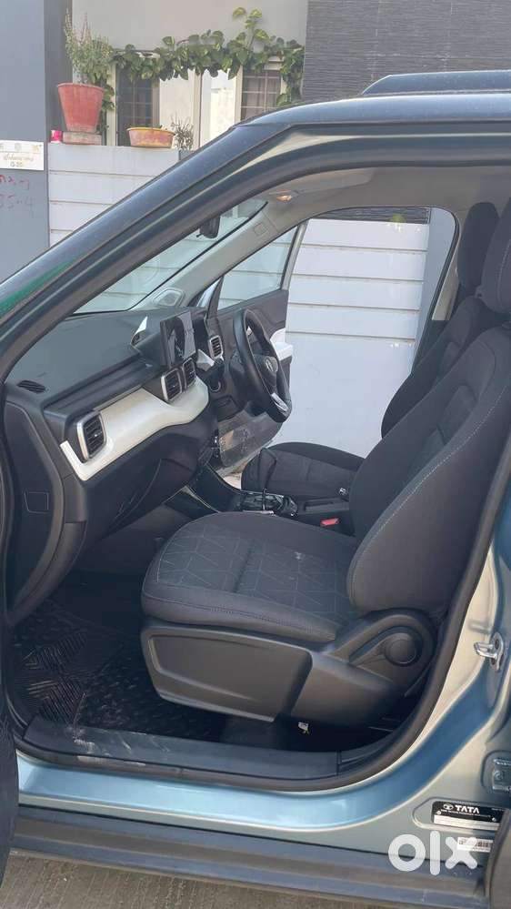 Tata Punch Creative Dt Amt