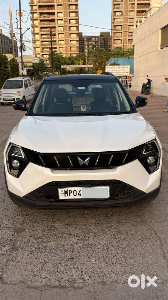 Mahindra Xuv 3xo Ax7 Diesel Mt, 2024, Diesel