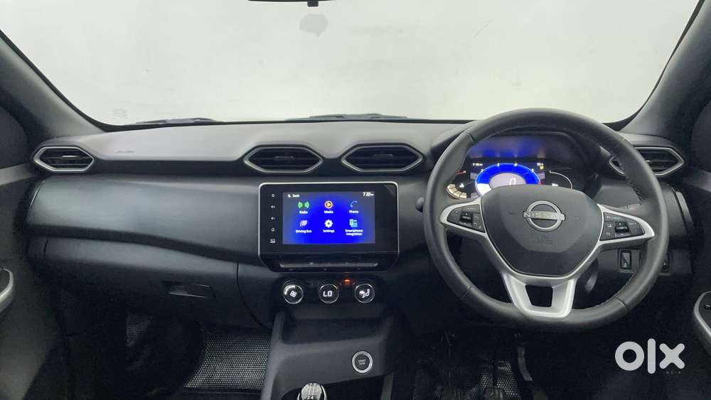 Nissan Magnite 1.0 Xv Premium Dual Tone, 2024, Petrol