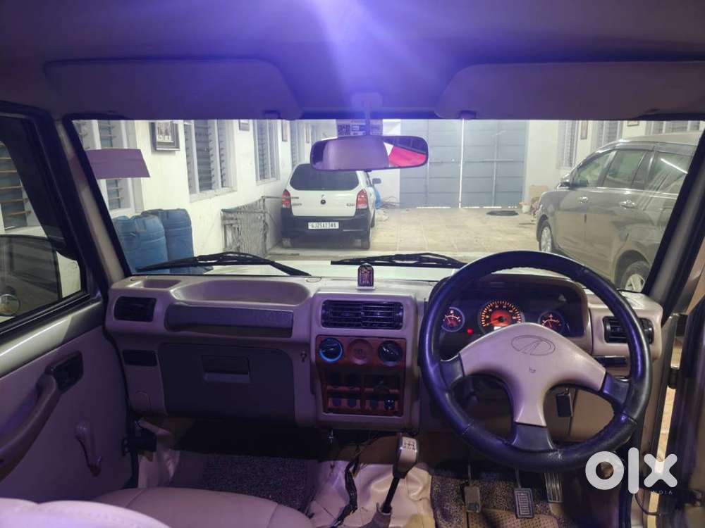 Mahindra Bolero Camper Vx