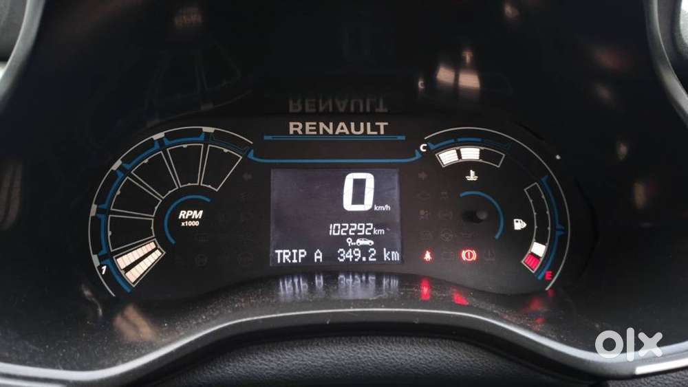 Renault Triber Rxl, 2022, Petrol