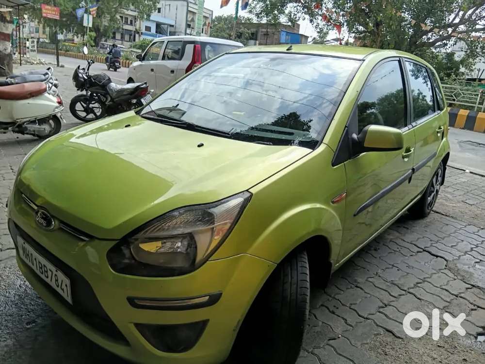 Ford Figo Petrol Zxi 2012 Second Owner