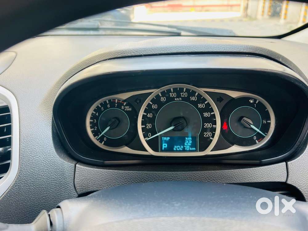 Ford Figo, 2016, Petrol