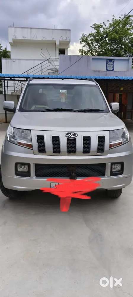 Mahindra Tuv 300 2017 Diesel 99800 Km Driven