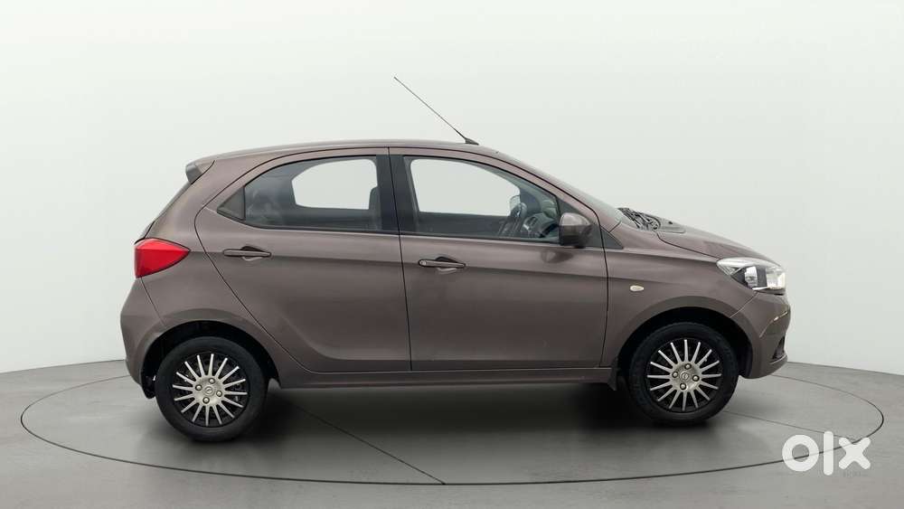 Tata Tiago 1.2 Revotron Xt, 2016, Petrol