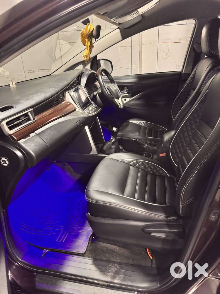 Toyota Innova Crysta 2.4 V 7 Str, 2016, Diesel